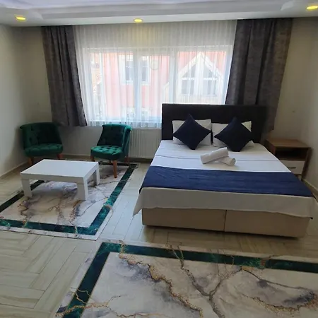 Luu Hotel *